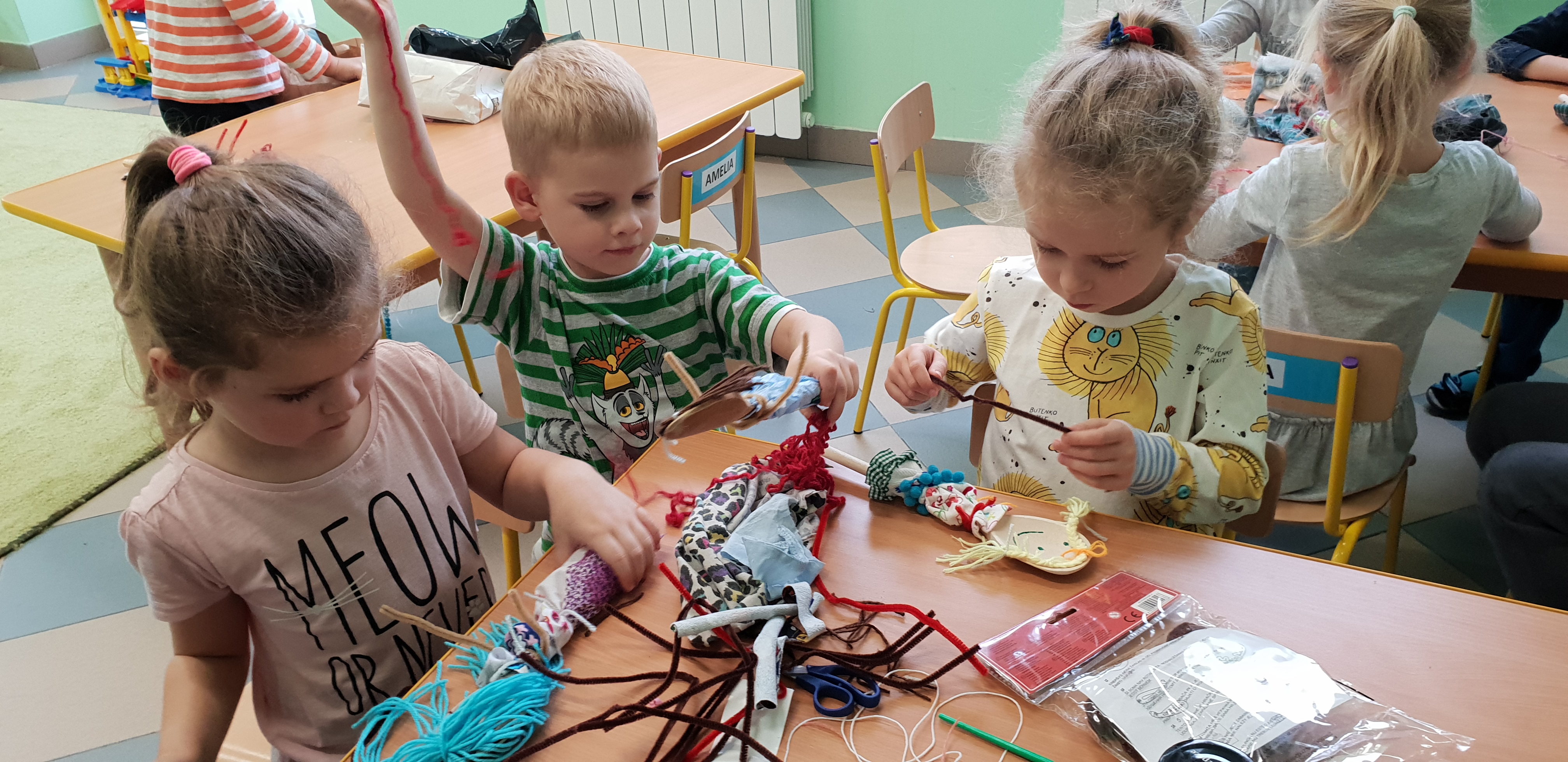 Kukiełki w wykonaniu gr.”JEŻYKI”